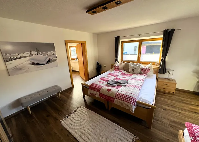 アパート Lechhuamat